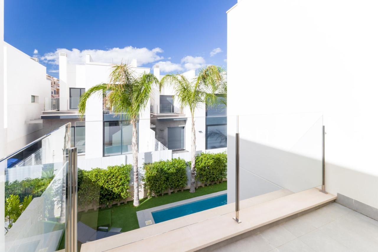 High Tech Villa Navia Spanien Orihuela Exterior photo
